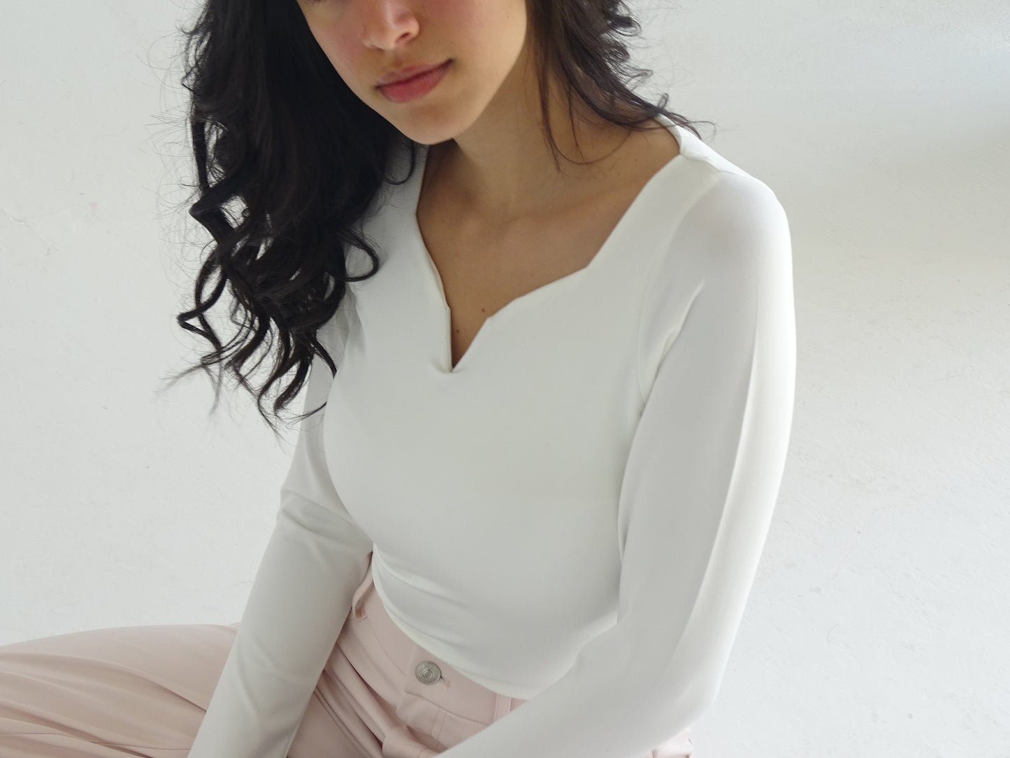 The V Top