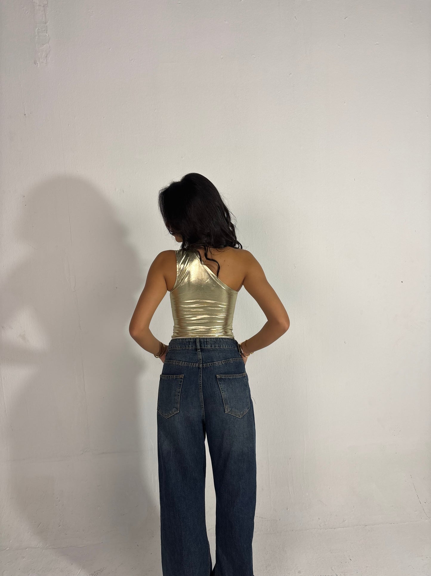 Metallic nights